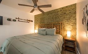 The Speakeasy Inn And Rum Bar